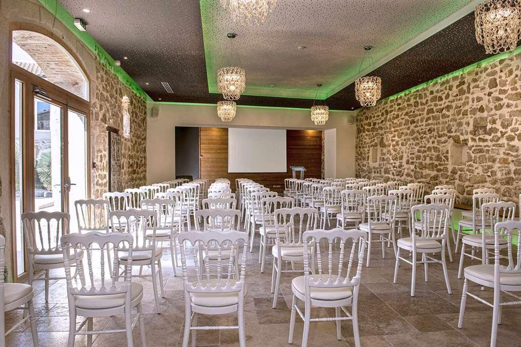 Chateau De Massillan Uchaux สิ่งอำนวยความสะดวก รูปภาพ